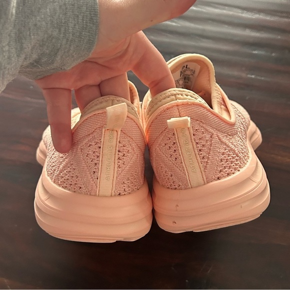 APL Techloom Phantom Sneakers in Faded Peach Size 9.5 $185 - Picture 6 of 11